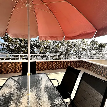 Front Terrace * Vlore