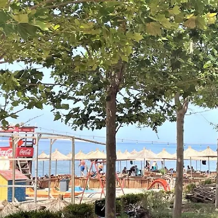 Front Terrace דירה Vlorë